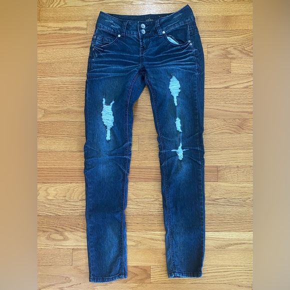 Almost Famous Jeans Women’s Juniors 3 Blue Denim Distressed Skinny Pockets Dark - Picture 1 of 10